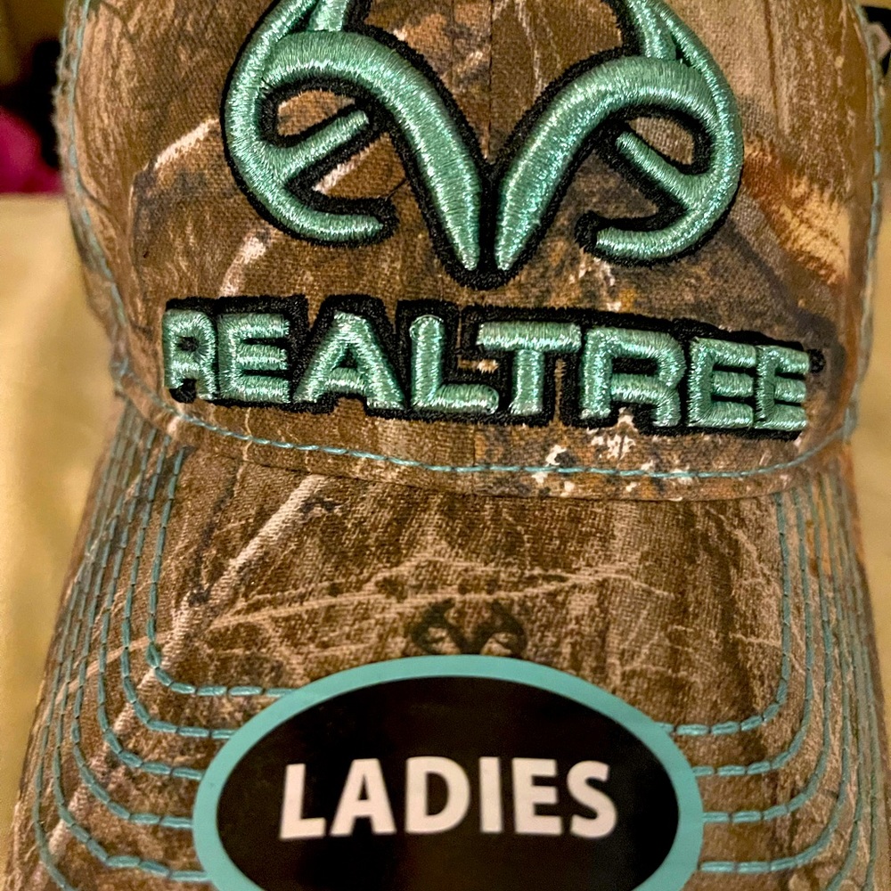 Real tree hat